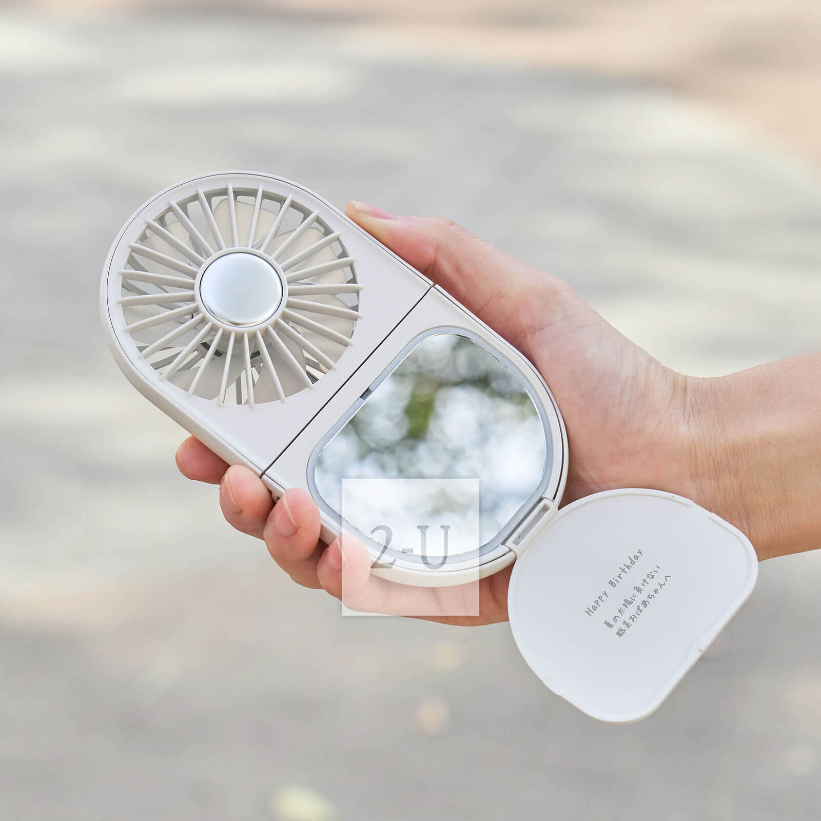 帶著與孫輩共度夏日的迴憶，送上一份沁心好禮，祝您順利度過餘暑