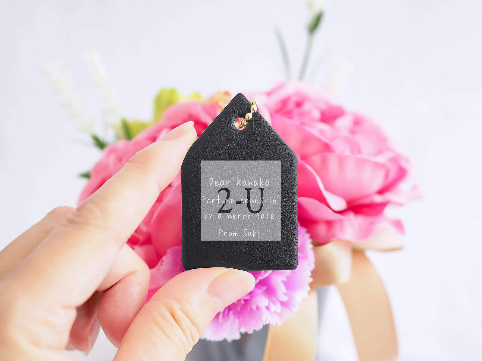 女生生日禮物送什麼好？永不凋謝的玫瑰花？